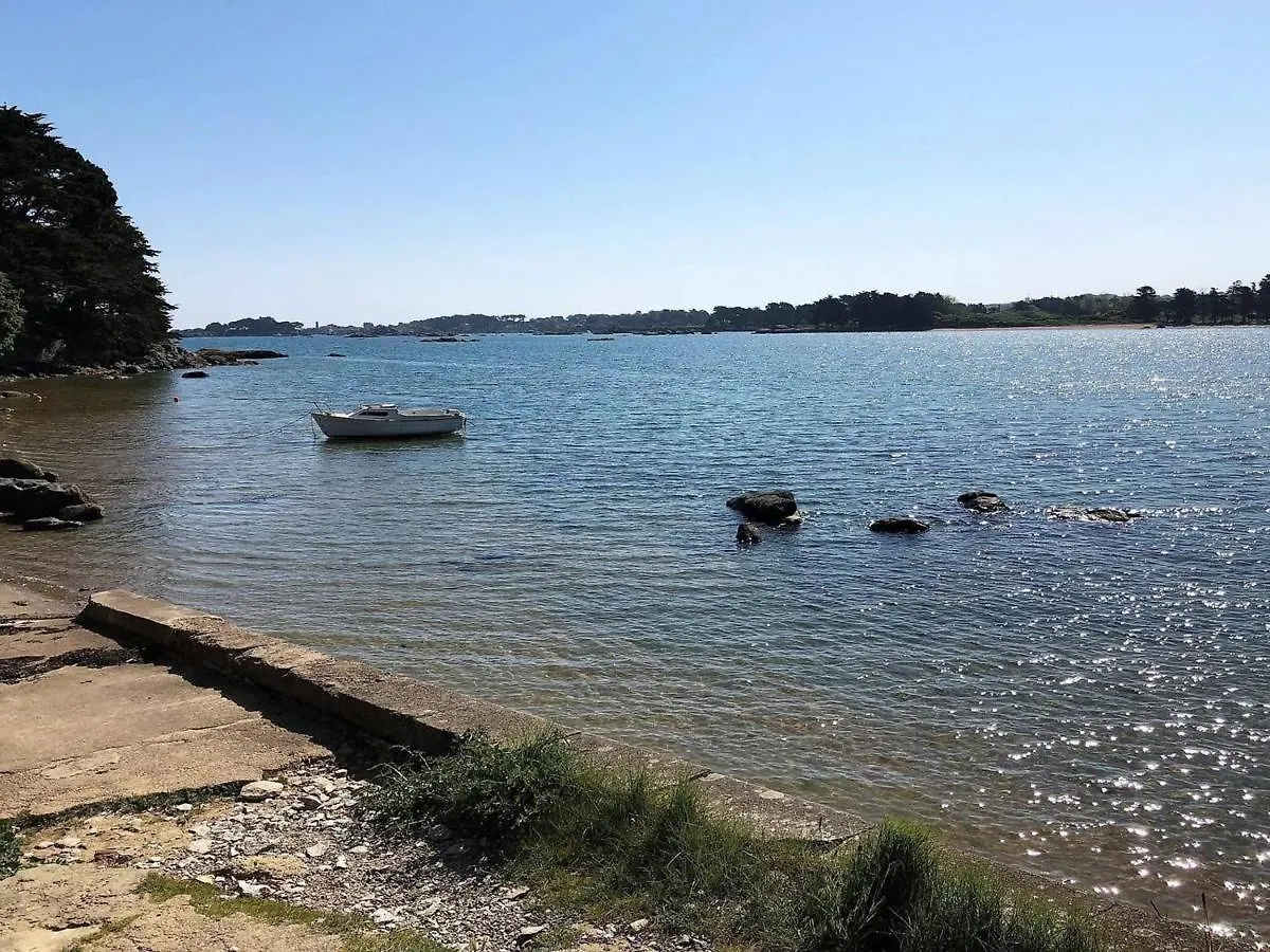 Appartement Renove Avec Terrasse A 200M Des Plages A Tregastel - Fr-1-368-122 Apartman