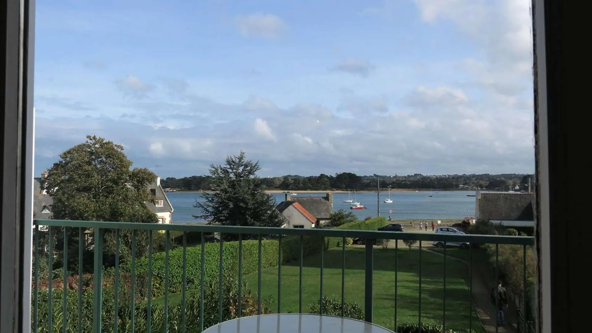Apartman Appartement Renove Avec Terrasse A 200M Des Plages A Tregastel - Fr-1-368-122